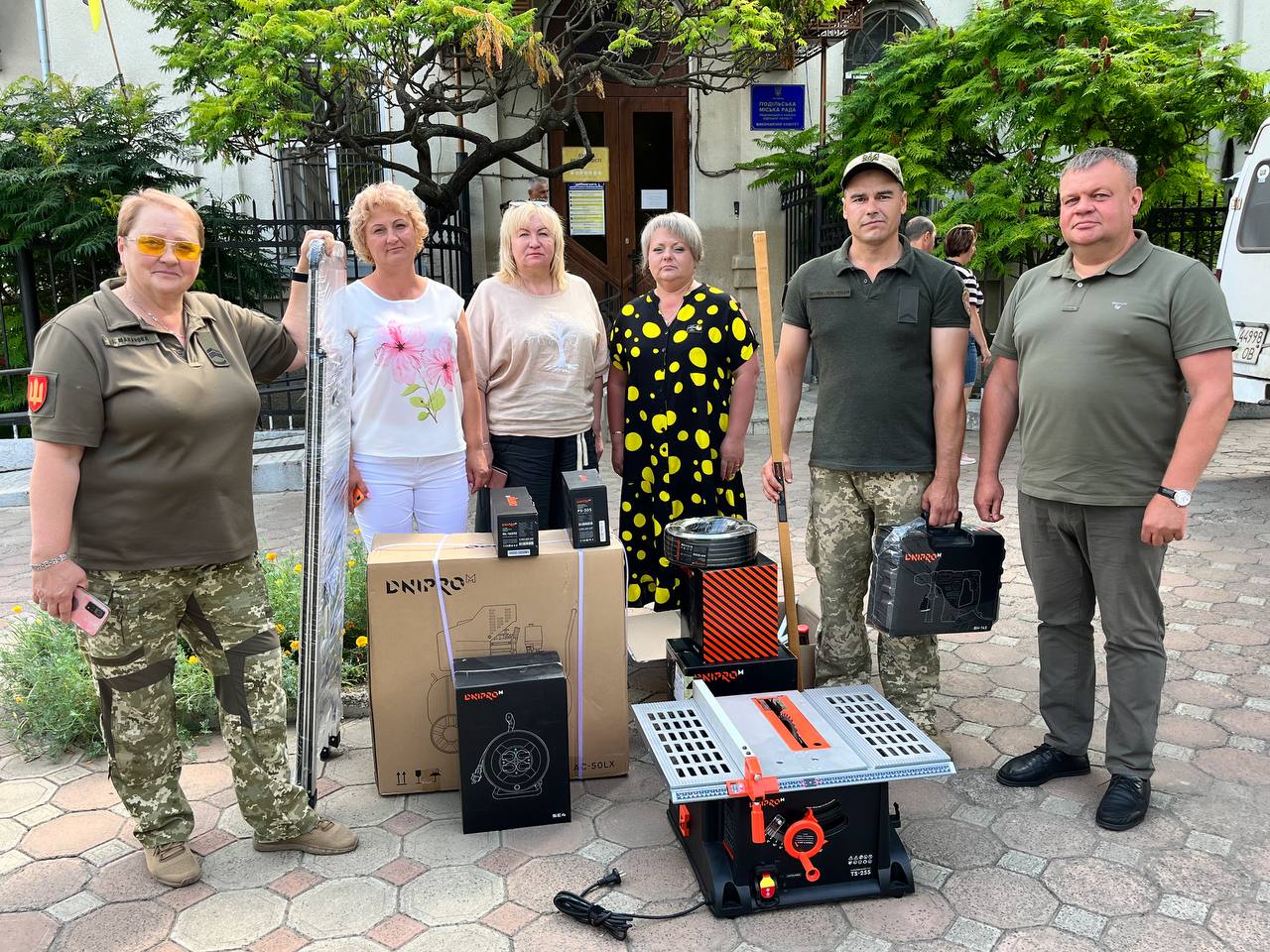 ДОПОМАГАЄМО НАШИМ БОРЦЯМ ЗА НЕЗАЛЕЖНІСТЬ УКРАЇНИ!